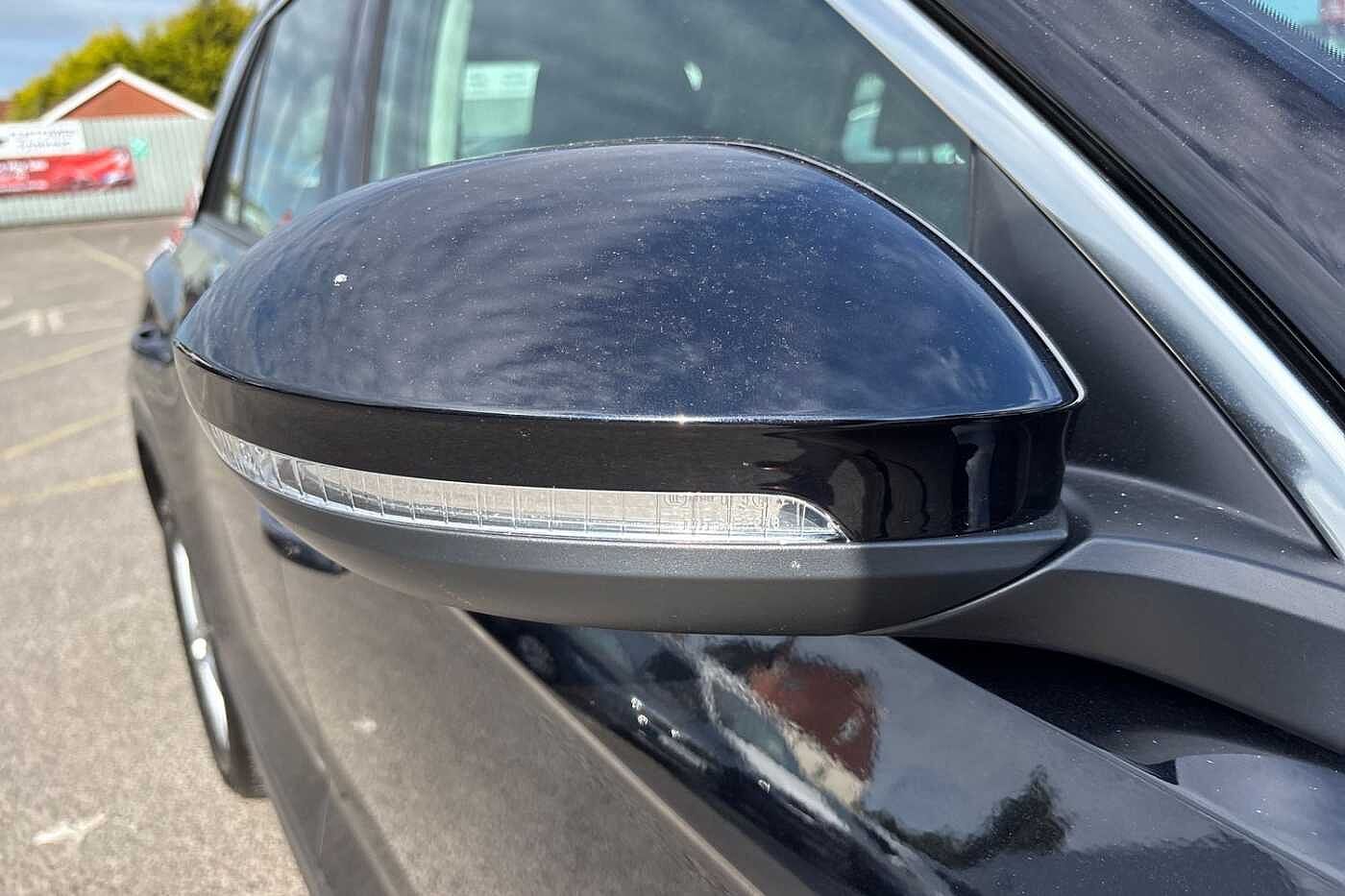 Volkswagen T-ROC 1.0 TSI (110ps) Life