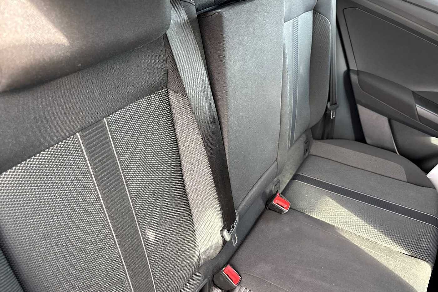 Volkswagen T-ROC 1.0 TSI (110ps) Life