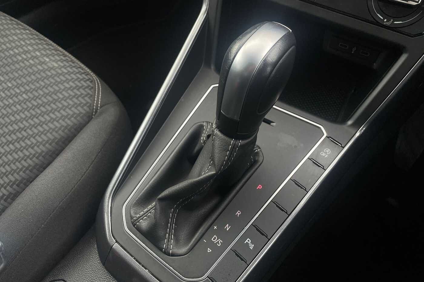 Volkswagen Polo R-Line 1.0 TSI 95PS 7-speed DSG 5 Door