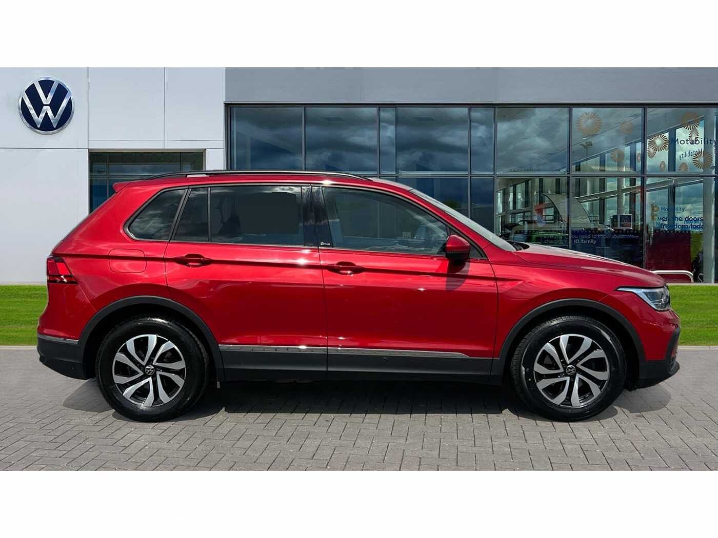 Volkswagen Tiguan 1.5 TSI (130ps) Active EVO 5 door