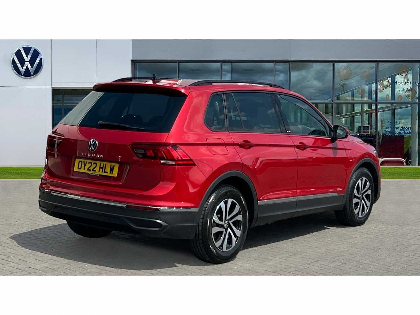 Volkswagen Tiguan 1.5 TSI (130ps) Active EVO 5 door
