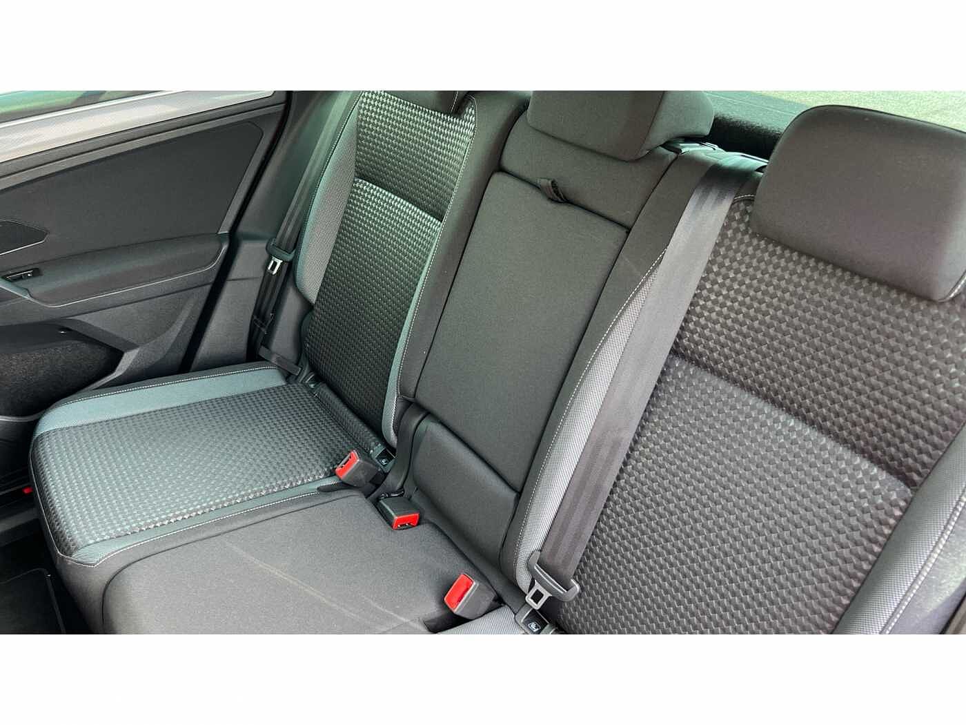 Volkswagen Tiguan 1.5 TSI (130ps) Active EVO 5 door
