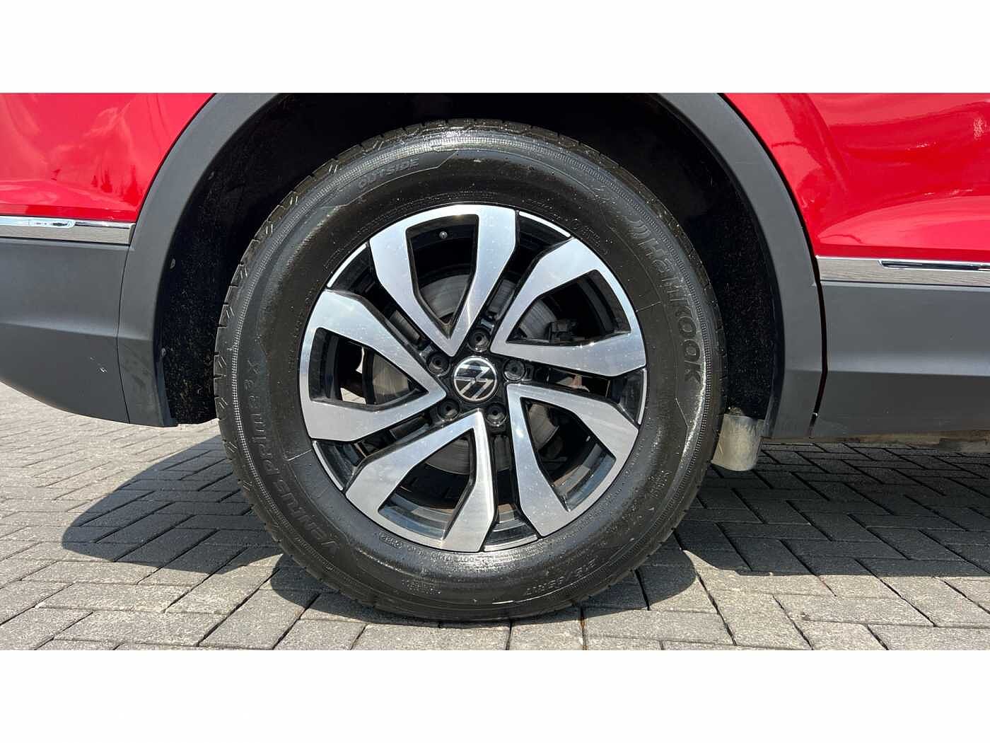 Volkswagen Tiguan 1.5 TSI (130ps) Active EVO 5 door