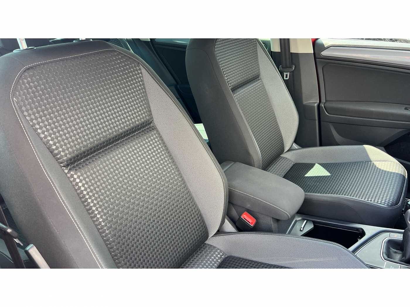 Volkswagen Tiguan 1.5 TSI (130ps) Active EVO 5 door