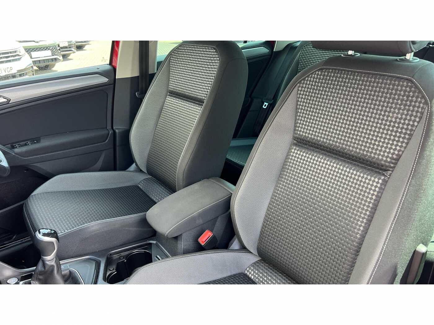Volkswagen Tiguan 1.5 TSI (130ps) Active EVO 5 door