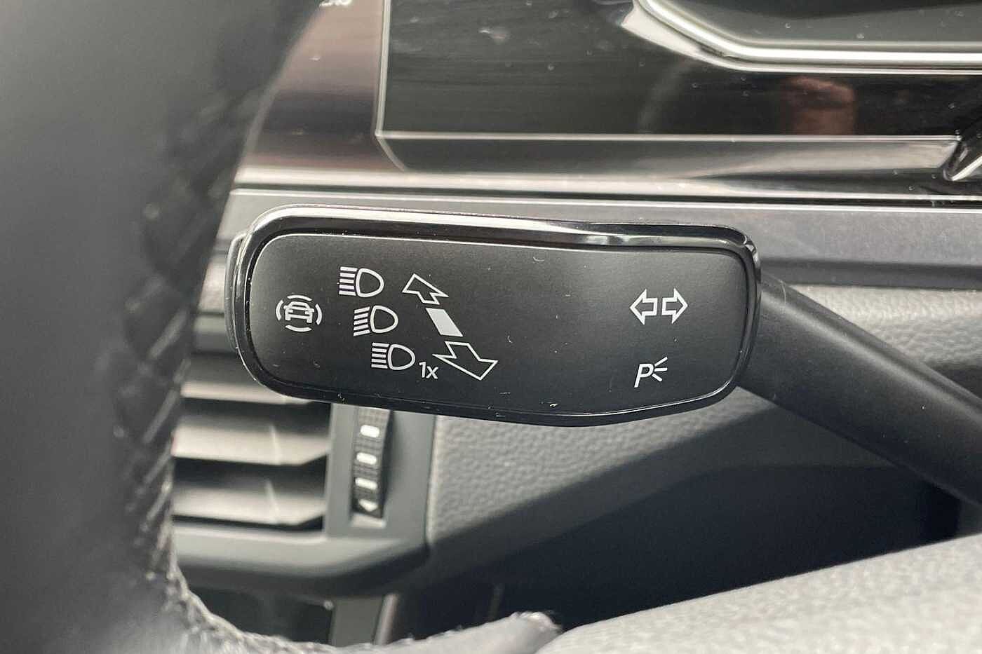 Volkswagen Polo Style 1.0 TSI 95PS 5-speed Manual