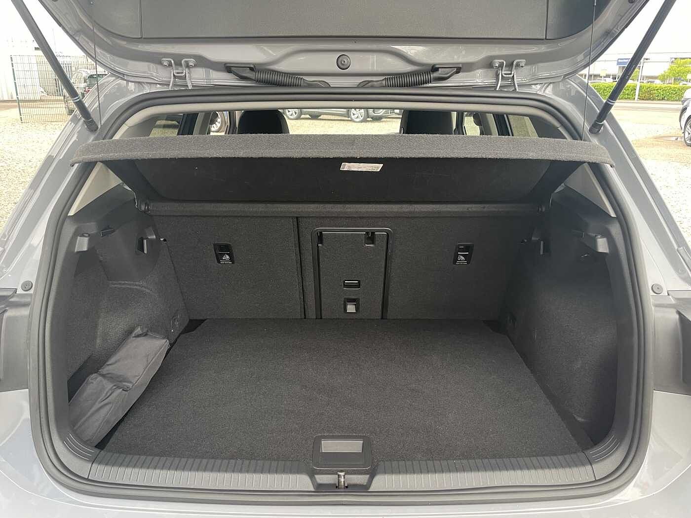 Volkswagen Golf 1.5 TSI 130PS Style Edition