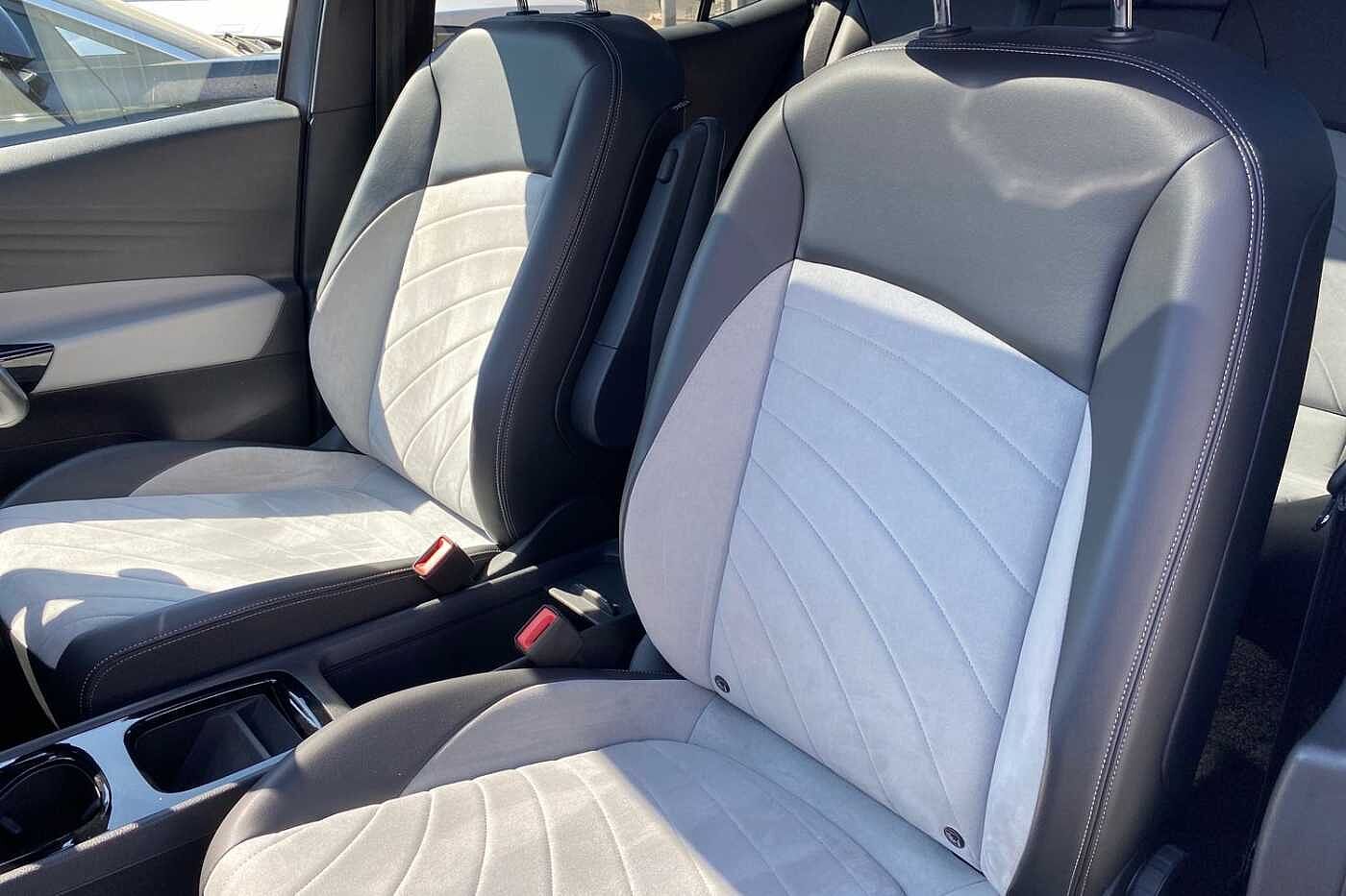 Volkswagen ID.3 Family 58kWh Pro Performance 204PS Automatic