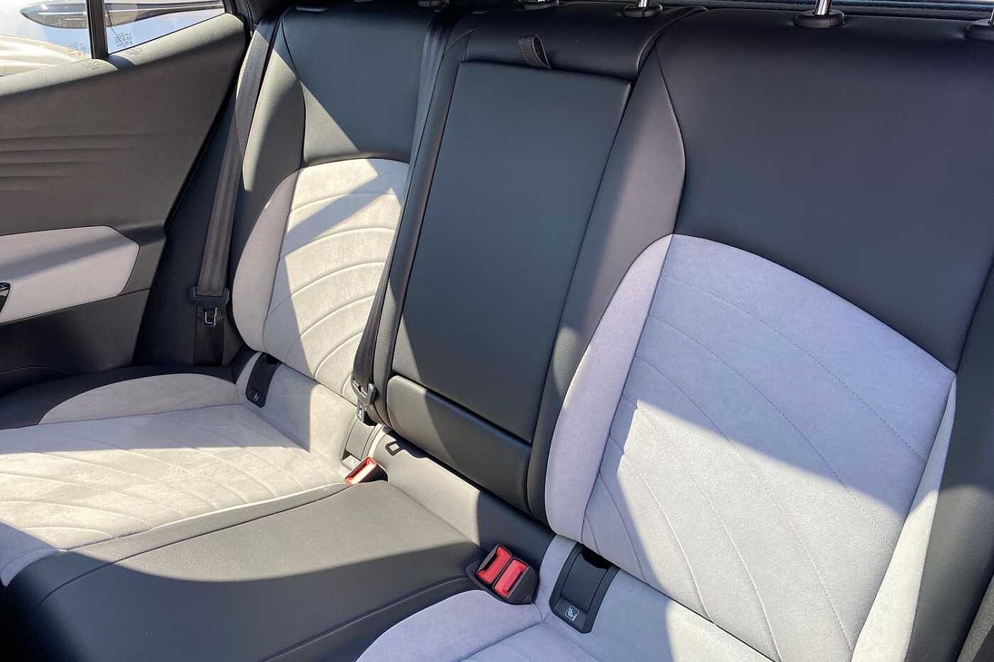 Volkswagen ID.3 Family 58kWh Pro Performance 204PS Automatic