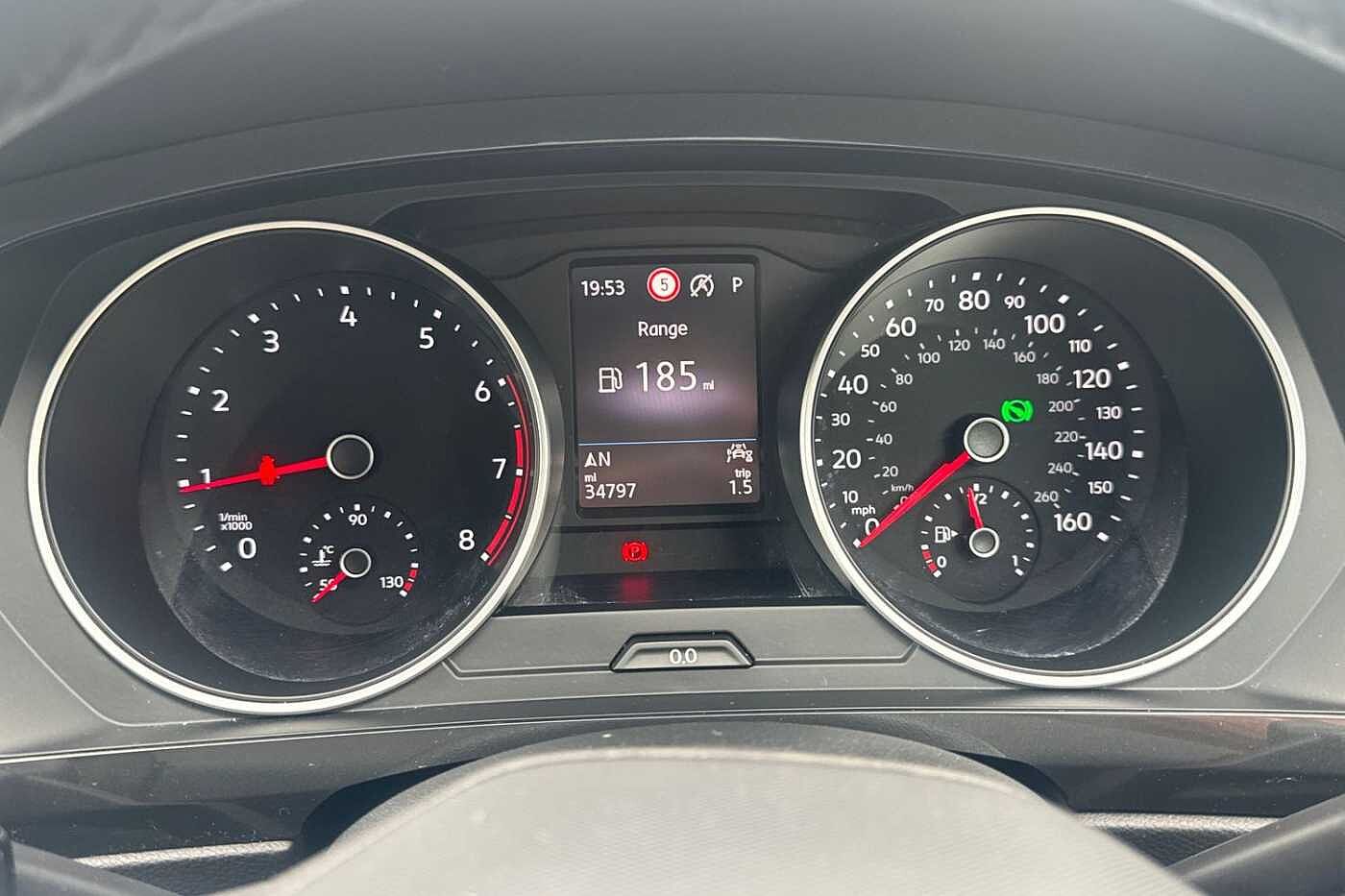 Volkswagen Tiguan 1.5 TSI (150ps) Life EVO DSG 5 door + REAR VIEW CAMERA