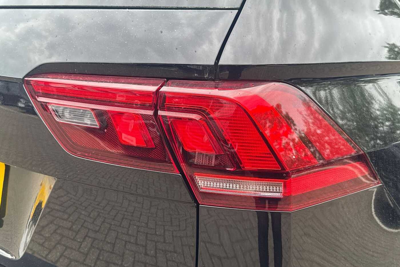 Volkswagen Tiguan 1.5 TSI (150ps) Life EVO DSG 5 door + REAR VIEW CAMERA