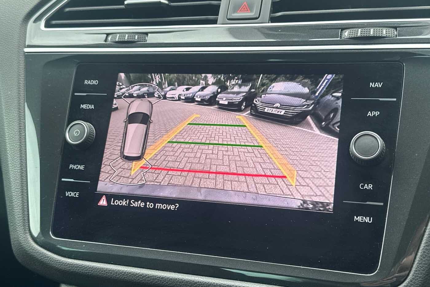 Volkswagen Tiguan 1.5 TSI (150ps) Life EVO DSG 5 door + REAR VIEW CAMERA