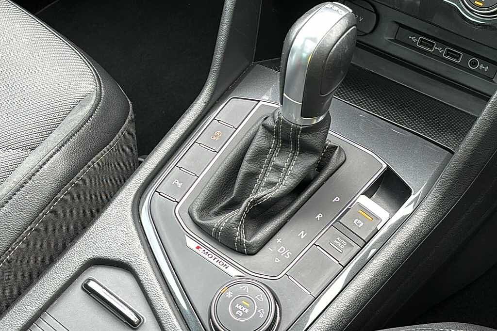 Volkswagen Tiguan 2.0 TDi 190 4Motion R-Line 5dr DSG