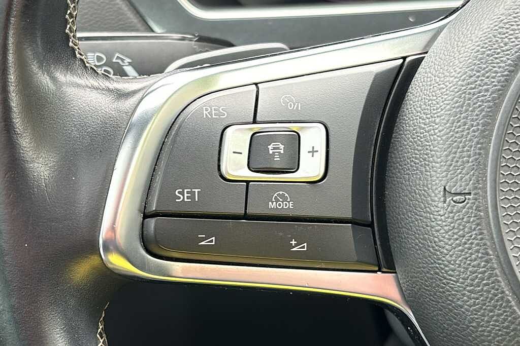 Volkswagen Tiguan 2.0 TDi 190 4Motion R-Line 5dr DSG