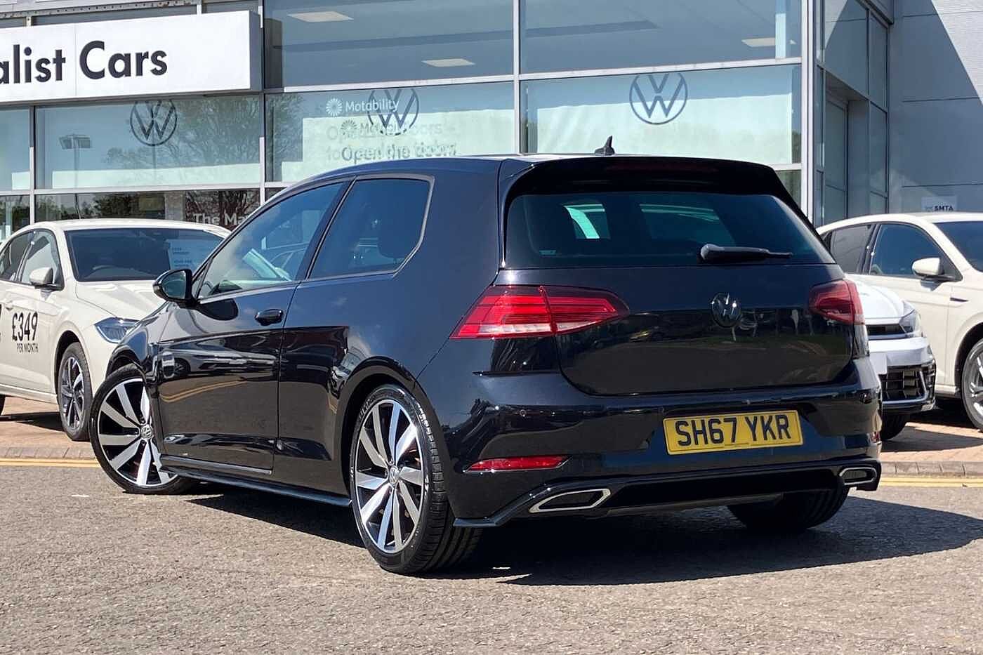 Volkswagen Golf MK7 R-Line 1.5 TSI EVO 150PS 6-speed Manual 3 Door