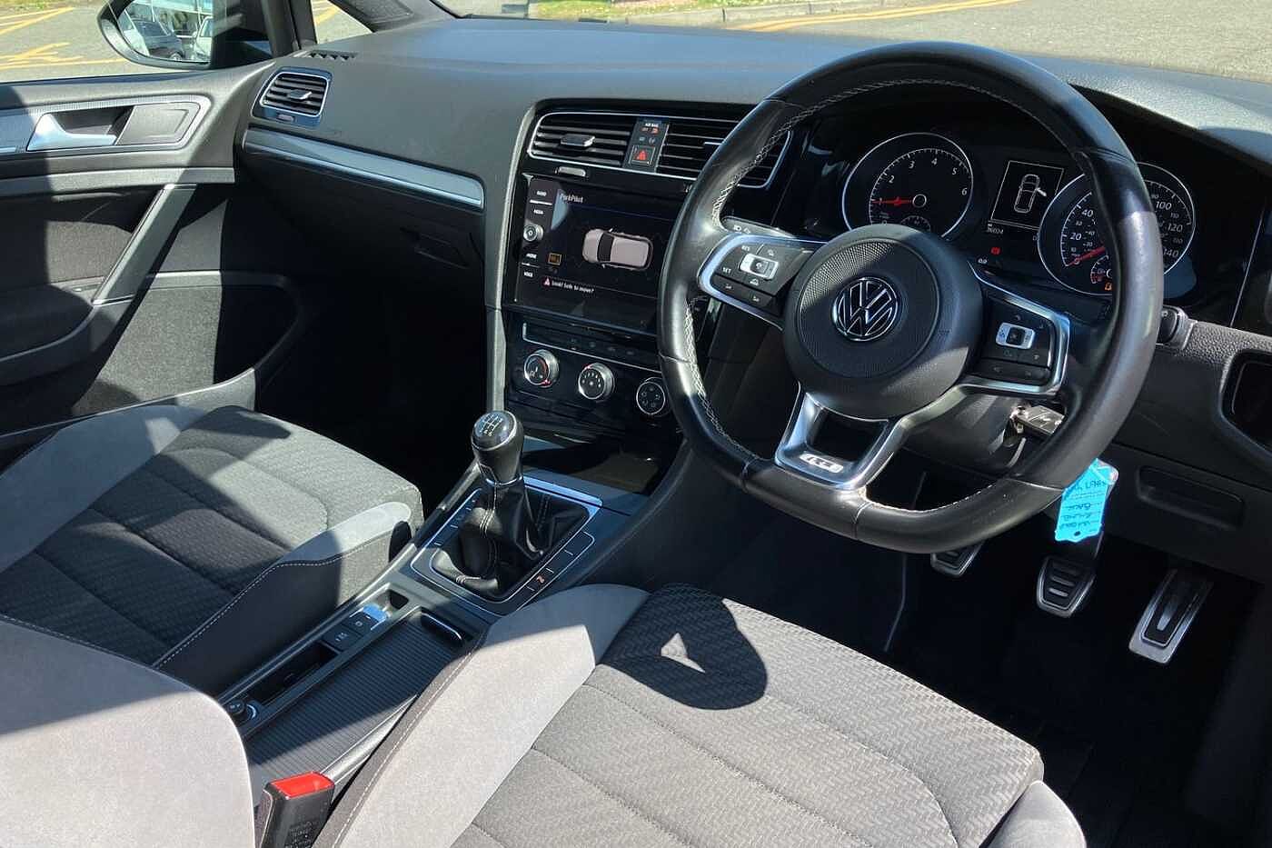 Volkswagen Golf MK7 R-Line 1.5 TSI EVO 150PS 6-speed Manual 3 Door