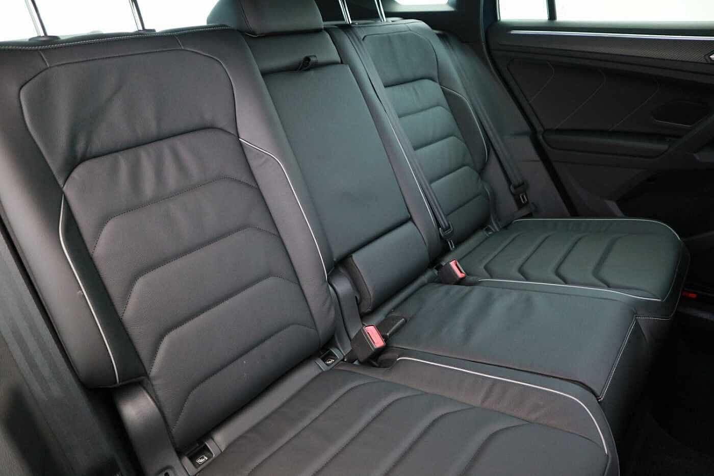 Volkswagen TIGUAN R-LINE 2.0 TDI 150PS 7-SPEED DSG 5 DOO
