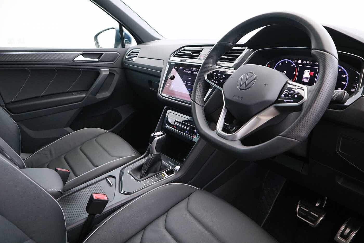 Volkswagen TIGUAN R-LINE 2.0 TDI 150PS 7-SPEED DSG 5 DOO