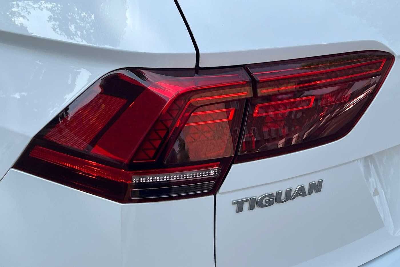 Volkswagen Tiguan 1.5 TSI EVO R-Line Tech SUV 5dr Petrol DSG Euro 6 (s/s) (150 ps)