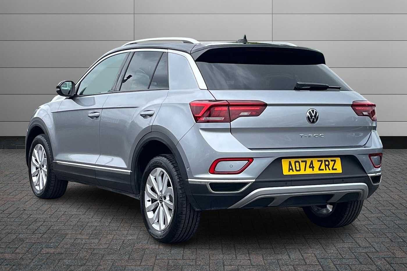 Volkswagen T-Roc 1.5 TSI Style SUV 5dr Petrol DSG 150 ps - REAR CAMERA